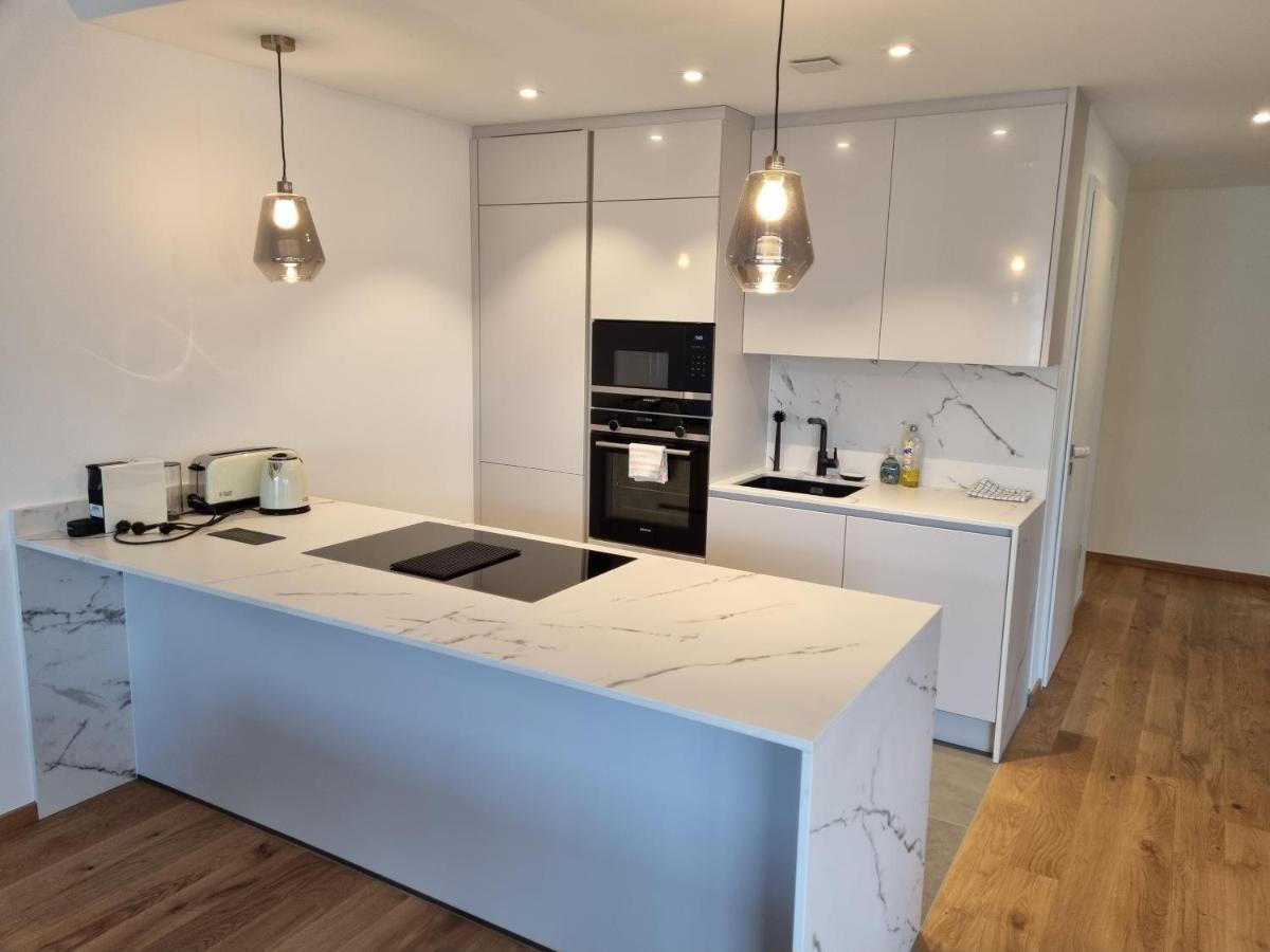 Ferienwohnung Chic City Center 3 Beds Flat & Balcony & Parking Luxemburg Exterior foto